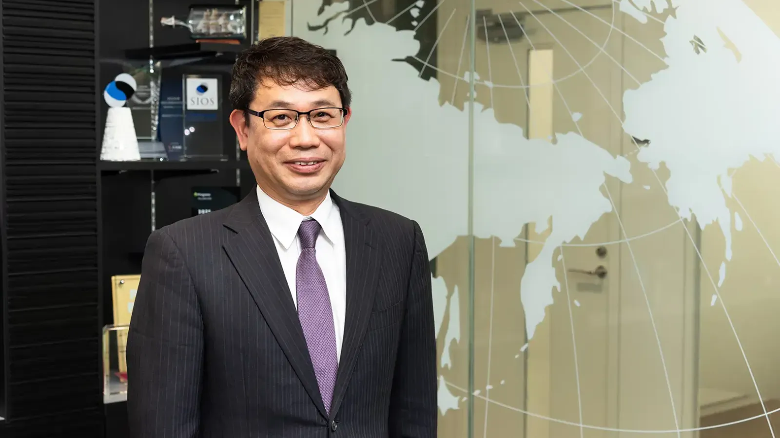 事業部からの依頼をもれなく管理 他業務と兼務で行う契約審査の手間や労力を削減