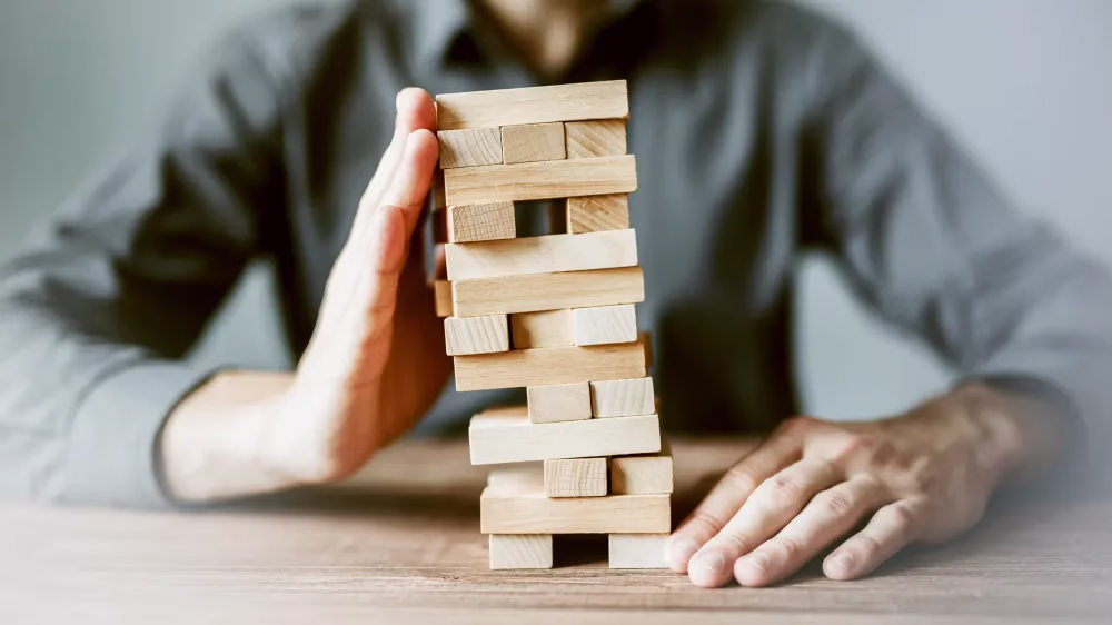 レピュテーションリスクとは?発生要因や事例、リスク表面化前後の対策を詳しく解説