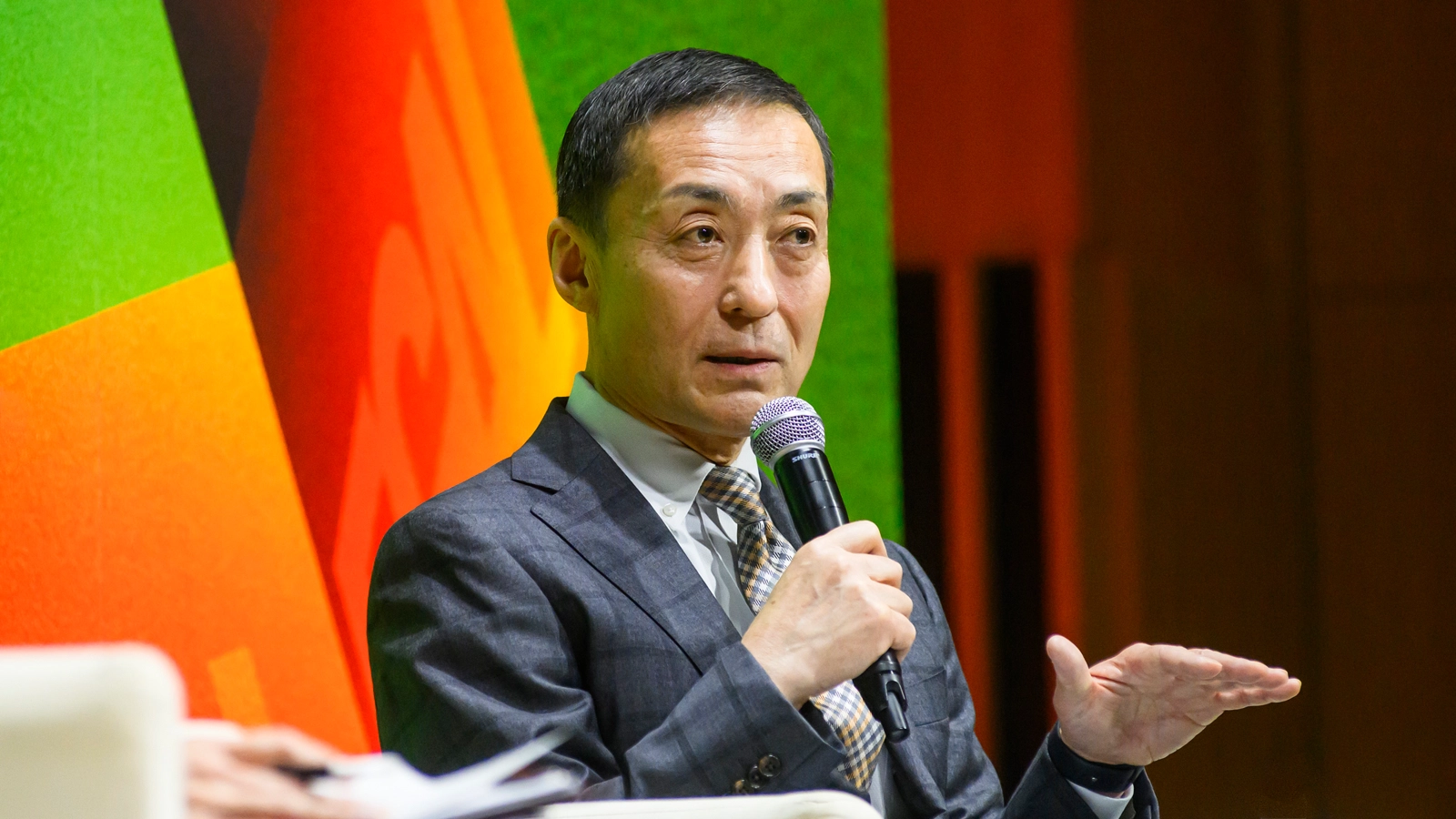 白井氏の講演風景2