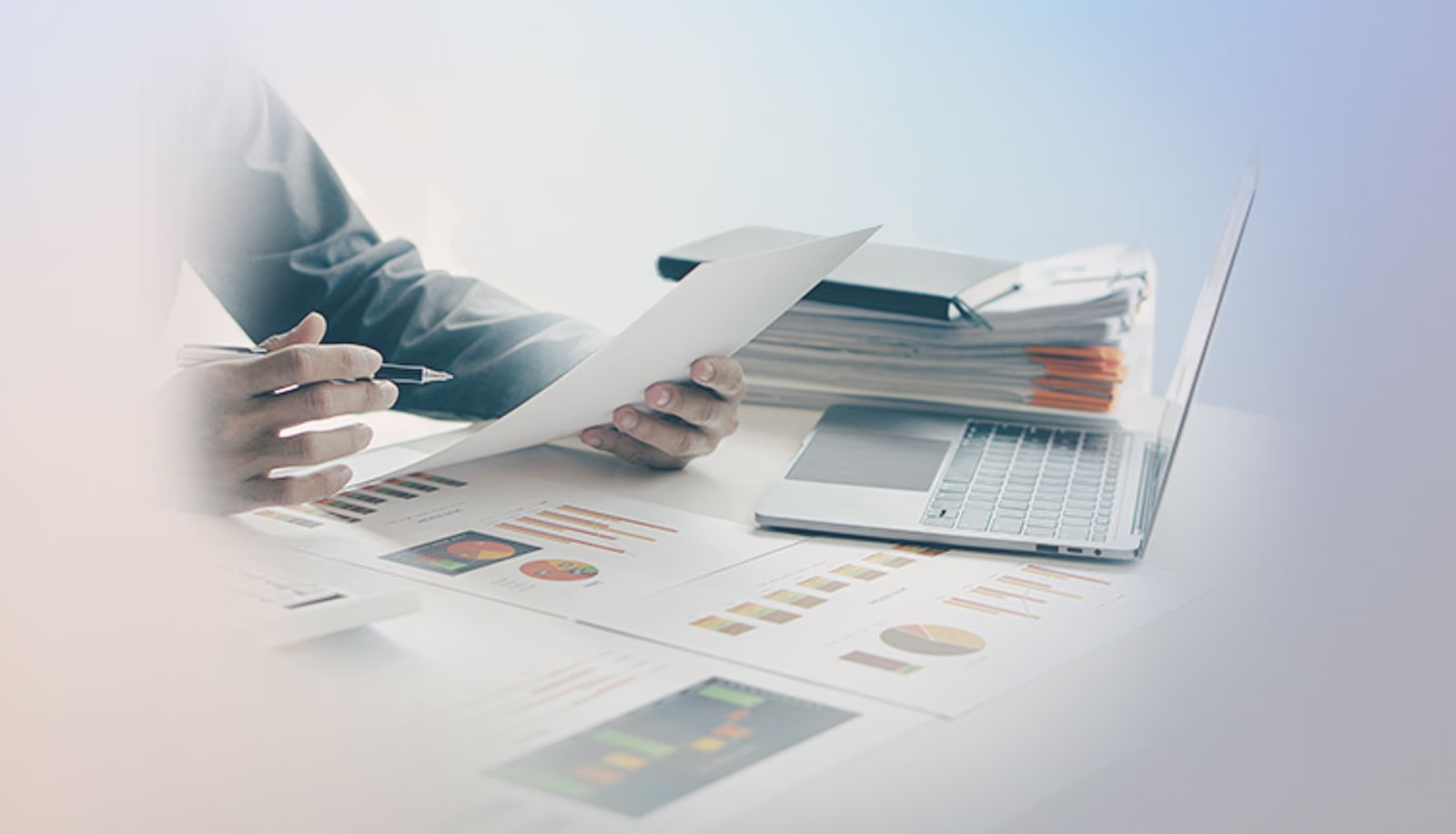 会社法における内部統制システムとは?金融商品取引法との相違点や構築する主な目的などについて解説