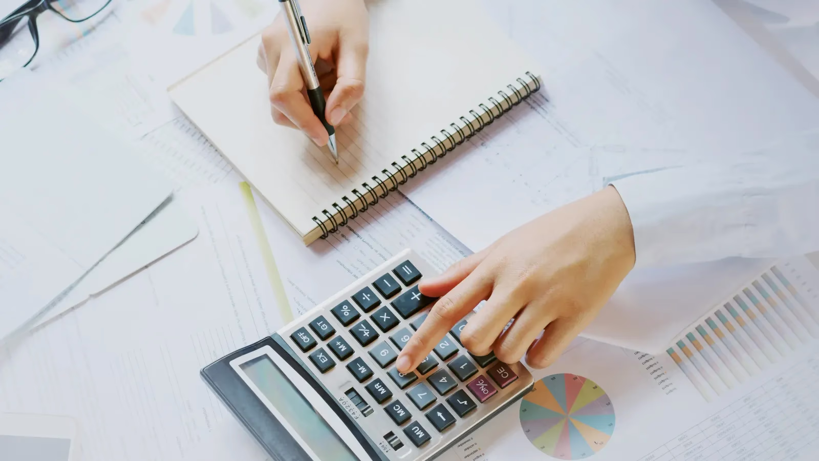 新リース会計基準とは?対象企業・適用時期・経理/財務/法務実務への影響を解説