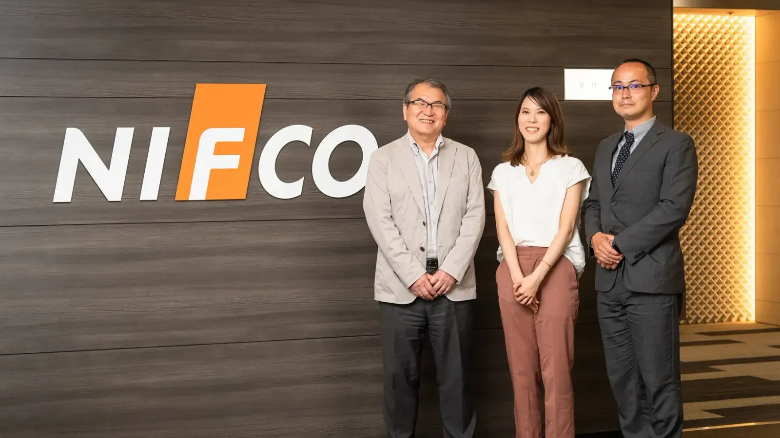 英文契約も多い自動車業界 自社基準レビューでベテラン法務部員の知見を共有